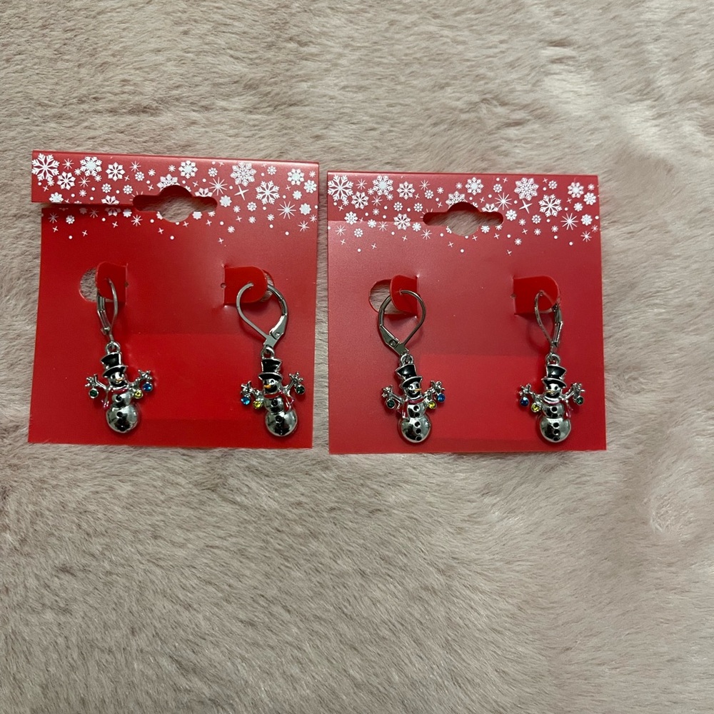 NWT Snowman Earrings Set